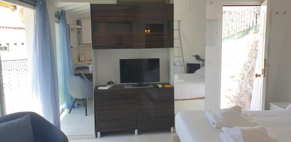 Estudio Banos Del Carmen Apartment มาลากา ภายนอก รูปภาพ